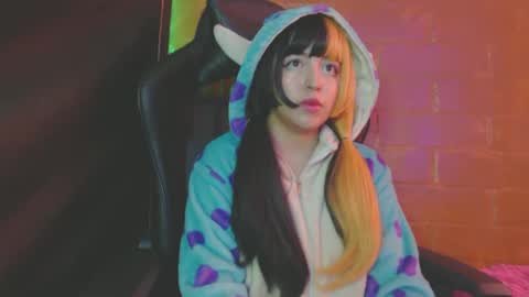 Kate 3 online show from 02.28.25