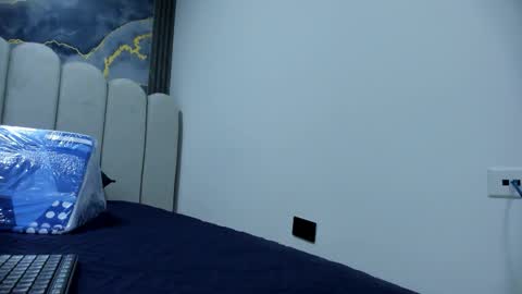 Snapshot of galaanderson chatting on 11.28.25 galaanderson online show from 11.28.25