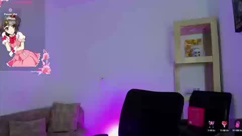 Snapshot of galateats chatting on 09.19.25 laura bonnet online show from 09.19.25