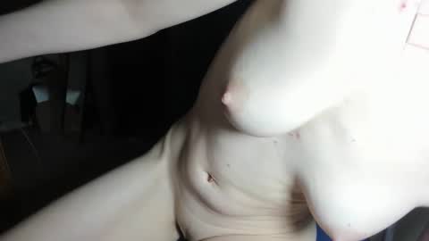 GalaxxyRose online show from 12.19.25