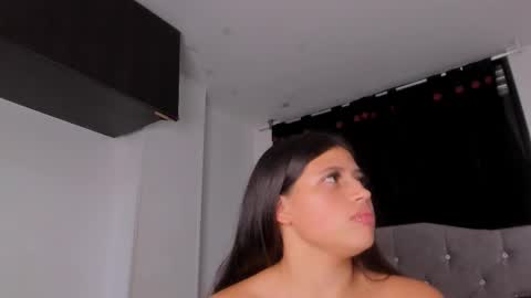 Snapshot of game_with_lesbians_ chatting on 10.17.25 game with lesbians online show from 10.17.25