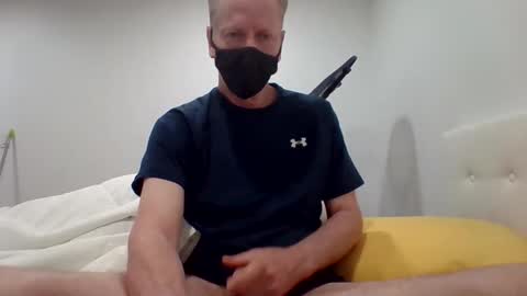 Snapshot of gamerboy200 chatting on 04.04.26 gamerboy200 online show from 04.04.26