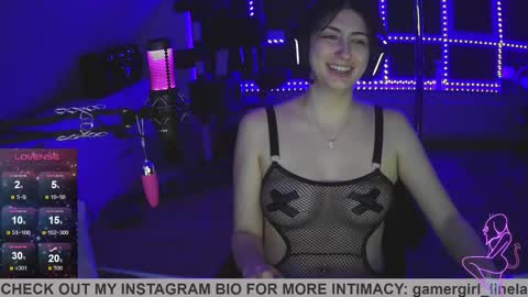 gamergirl_linela online show from 10.14.25