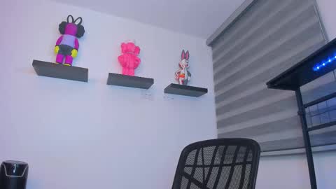 Snapshot of gangster_girl chatting on 12.02.25 GANG online show from 12.02.25