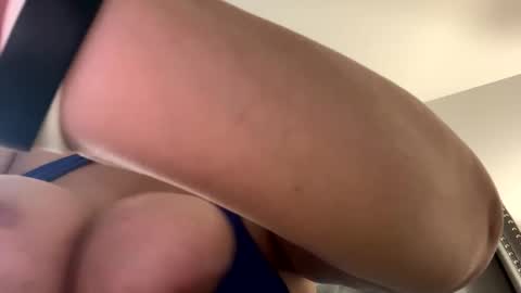 Snapshot of ganja_kitt3n chatting on 11.13.25 Kitty online show from 11.13.25