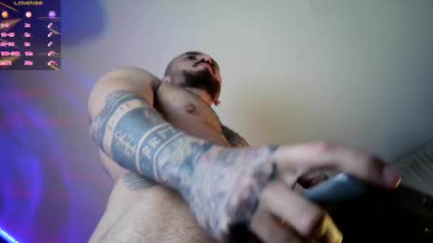 Snapshot of garbel09 chatting on 03.10.25 Chris  Dont forget to gift me thumb up Its very important to me and makes me happy AF  online show from 03.10.25