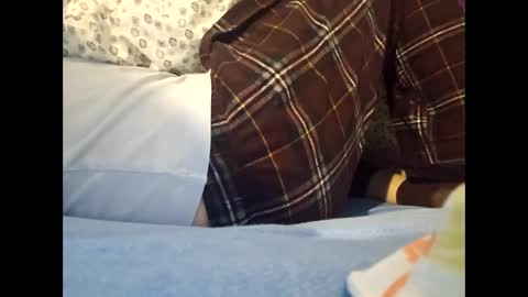 Snapshot of garbis11 chatting on 03.01.25 garbis11 online show from 03.01.25