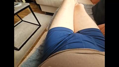 Snapshot of garbis11 chatting on 09.10.25 garbis11 online show from 09.10.25