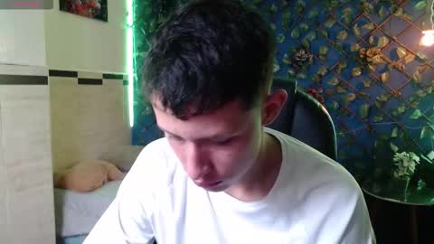 garuo_18 online show from 11.26.25