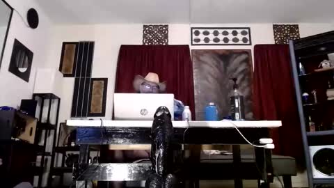 Snapshot of gatewaylaptop2019 chatting on 11.28.25 gatewaylaptop2019 online show from 11.28.25