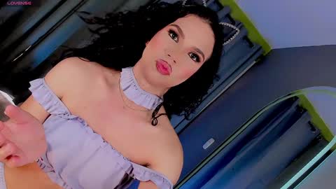 Snapshot of gatitavenecis1 chatting on 01.05.25 Vnecis Marn online show from 01.05.25