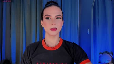 Snapshot of gatitavenecis1 chatting on 01.15.25 Vnecis Marn online show from 01.15.25