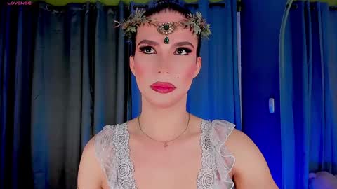 Snapshot of gatitavenecis1 chatting on 01.27.25 Vnecis Marn online show from 01.27.25