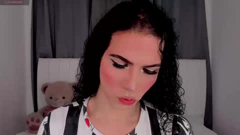 Snapshot of gatitavenecis1 chatting on 09.20.25 Vnecis Marn online show from 09.20.25