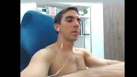 Snapshot of gatosarado23 chatting on 09.11.25 gatosarado23 online show from 09.11.25