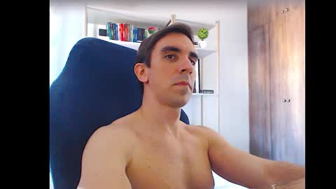 Snapshot of gatosarado23 chatting on 09.30.25 gatosarado23 online show from 09.30.25