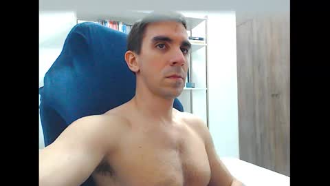 Snapshot of gatosarado23 chatting on 12.01.25 gatosarado23 online show from 12.01.25