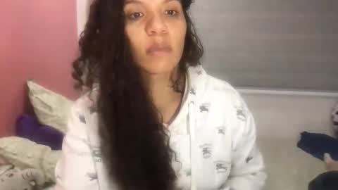 Snapshot of gatubelahotxxx chatting on 09.23.25 gatubelahotxxx online show from 09.23.25