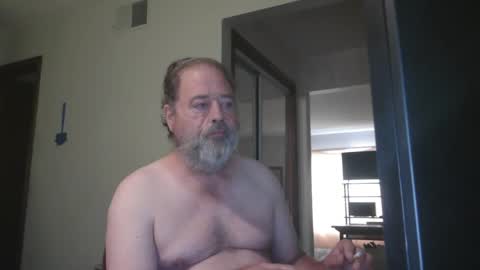 Snapshot of gavineverett3 chatting on 10.11.25 gavineverett3 online show from 10.11.25