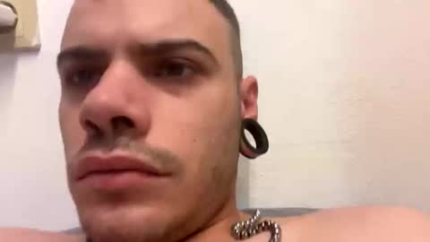 Snapshot of gayboyx1312 chatting on 11.03.25 gayboyx1312 online show from 11.03.25