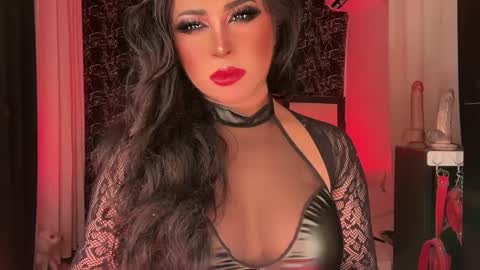 Snapshot of gaylecious chatting on 01.05.25 gayle online show from 01.05.25