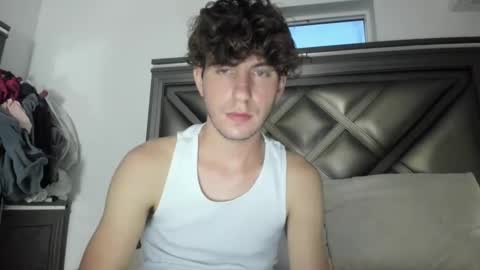 Snapshot of gayndepressed chatting on 09.17.25 Trace online show from 09.17.25