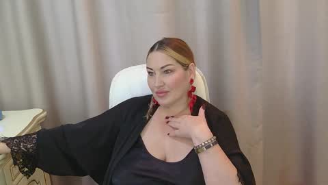 Snapshot of gazz2025 chatting on 10.06.25 gazz2025 online show from 10.06.25