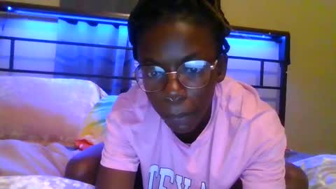 Snapshot of gbabii13 chatting on 10.17.25 gbabii13 online show from 10.17.25