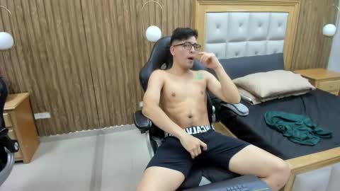 Gean Mclovin online show from 05.10.26