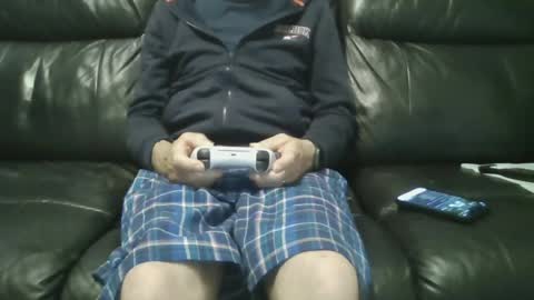 Snapshot of geeezer64 chatting on 06.12.26 geeezer64 online show from 06.12.26