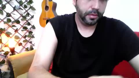 Snapshot of geeklatin88 chatting on 10.19.25 geeklatin88 online show from 10.19.25