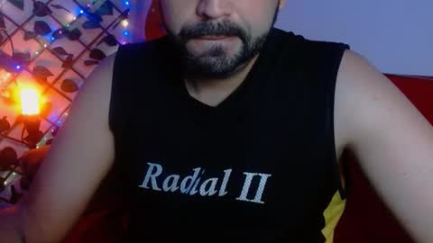 Snapshot of geeklatin88 chatting on 11.05.25 geeklatin88 online show from 11.05.25