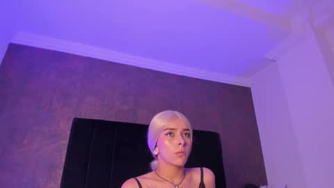 Snapshot of gemarodriguez_ chatting on 03.02.25 Gemma online show from 03.02.25