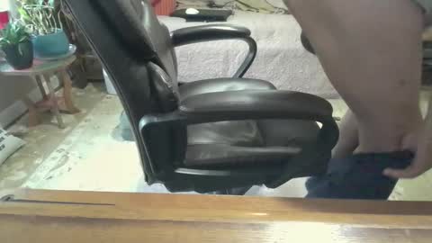 Snapshot of geminiguy1954 chatting on 12.03.25 geminiguy1954 online show from 12.03.25