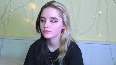 Ilona online show from 12.16.25