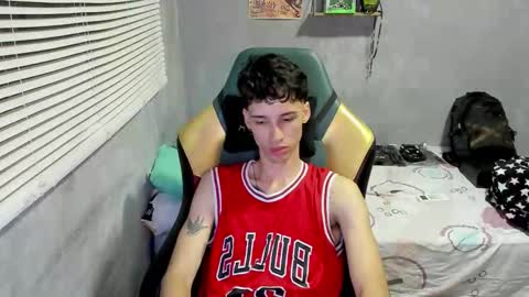 Snapshot of gendo_05 chatting on 12.20.25 GENDO online show from 12.20.25