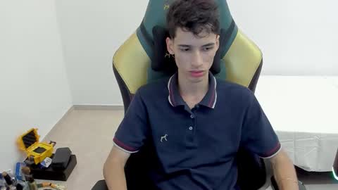 Snapshot of gendo_05 chatting on 01.16.26 GENDO online show from 01.16.26