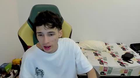 Snapshot of gendo_05 chatting on 02.01.26 GENDO online show from 02.01.26