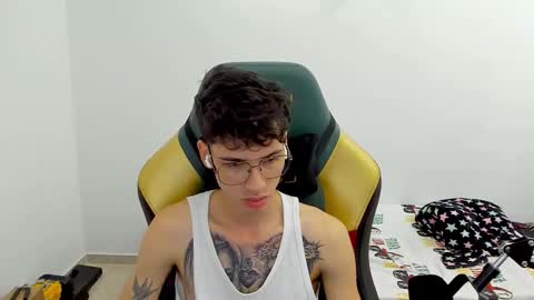 Snapshot of gendo_05 chatting on 02.08.26 GENDO online show from 02.08.26