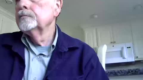 Snapshot of geneox chatting on 10.17.25 GeneOx online show from 10.17.25