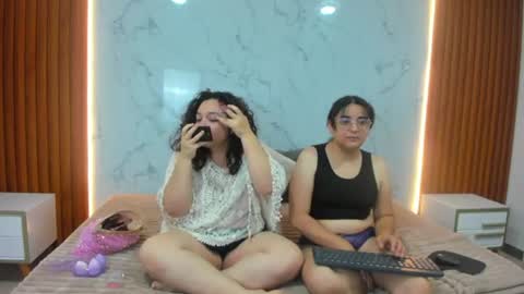 genesis_y_moon online show from 07.24.26