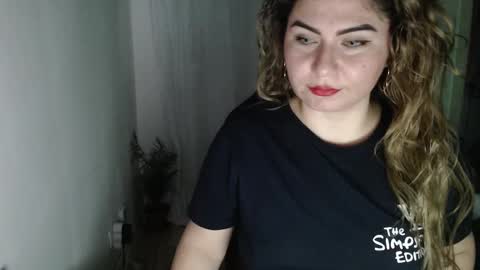 Snapshot of genesisgems11_ chatting on 03.05.25 Genesis online show from 03.05.25