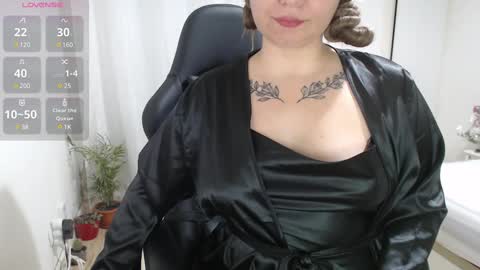 Snapshot of genesisgems11_ chatting on 03.09.25 Genesis online show from 03.09.25