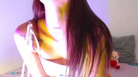 Snapshot of genesisgomez chatting on 01.04.25 Genesis online show from 01.04.25