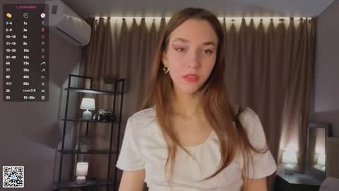 Snapshot of geniafrend chatting on 11.05.25 Amely online show from 11.05.25