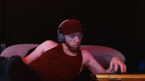 Snapshot of genitalwars chatting on 01.07.26 genitalwars online show from 01.07.26