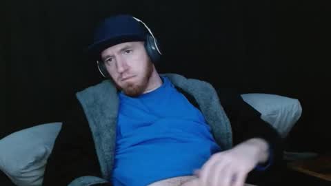 Snapshot of genitalwars chatting on 02.03.26 genitalwars online show from 02.03.26