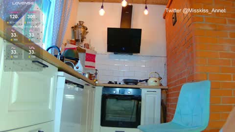 Anna online show from 01.14.25