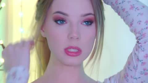 GentleRossi online show from 11.22.25