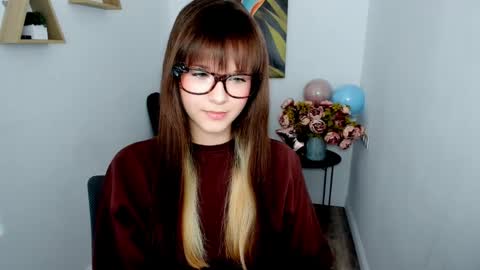 Snapshot of gentltease chatting on 05.27.26 Alice online show from 05.27.26